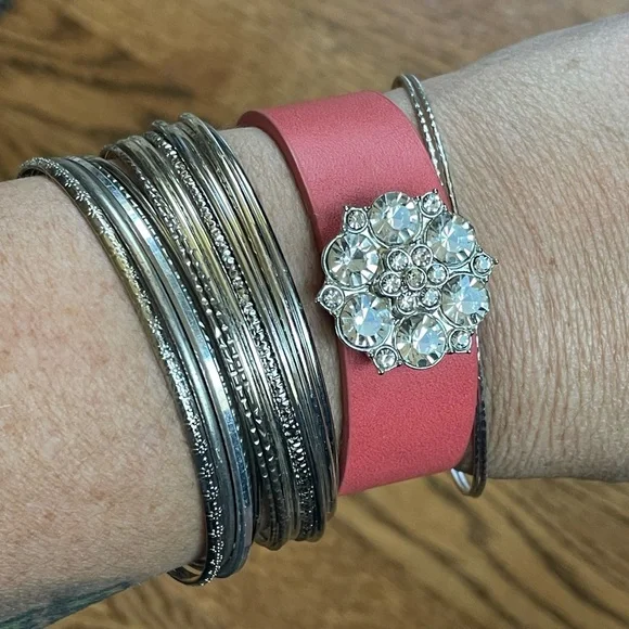 Silver Heart Layered Necklace Stack Jewelry Bundle Bracelets Earrings - Picture 2 of 10